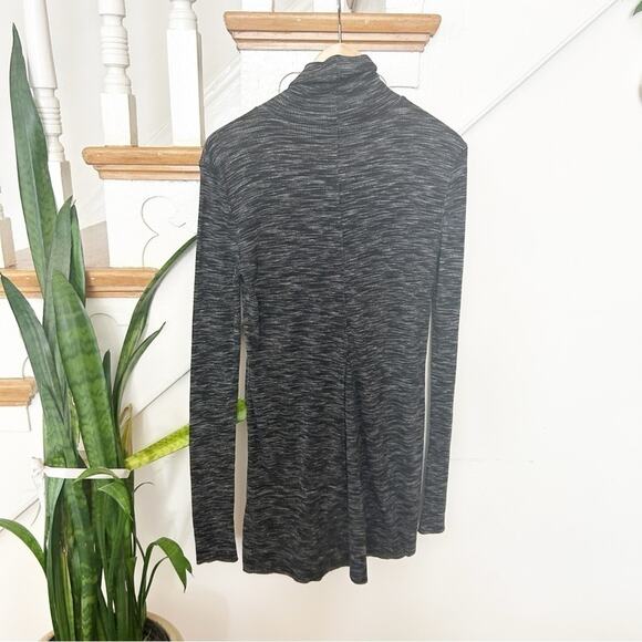 Free People We The Free Gray Split Back Stonecold Ribbed Turtleneck Tunic Top XS - Picture 7 of 8